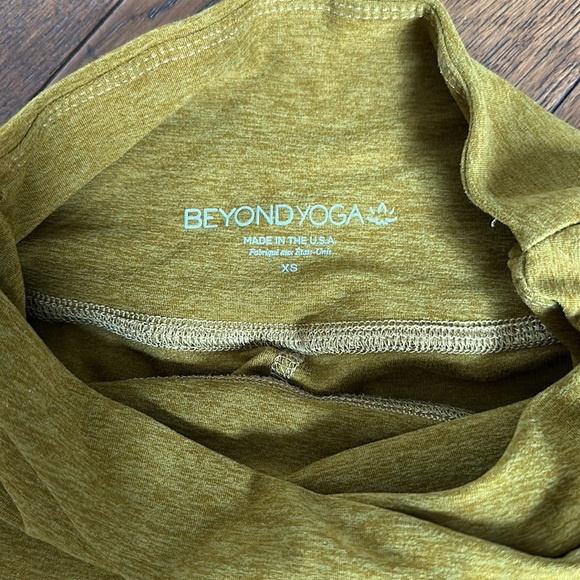 Beyond Yoga. Leggings. Rarely worn. - Picture 3 of 4